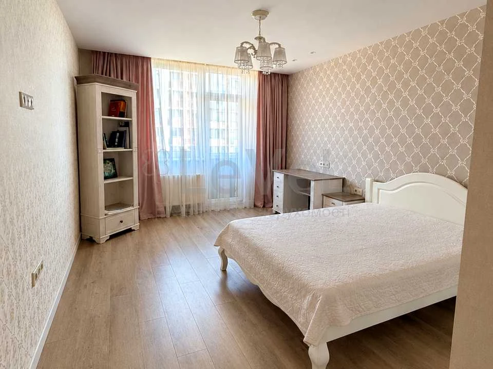 Квартира. Київ, Юлії Здановської вул.
