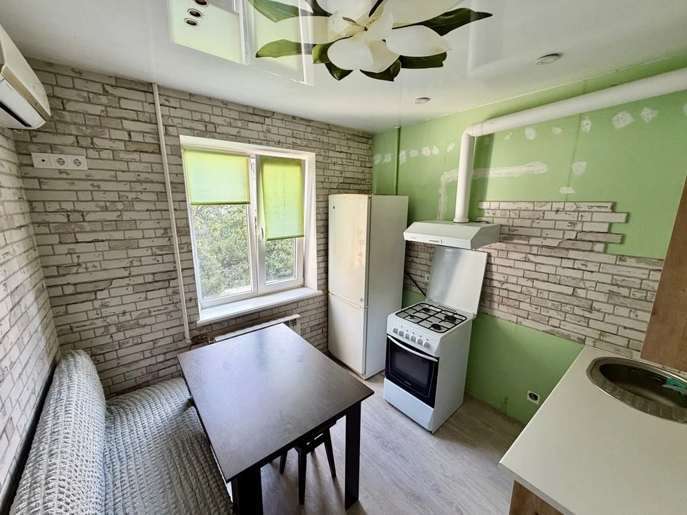 Sale of 2-room apartment 51.15 m², Holosiiv district, St.