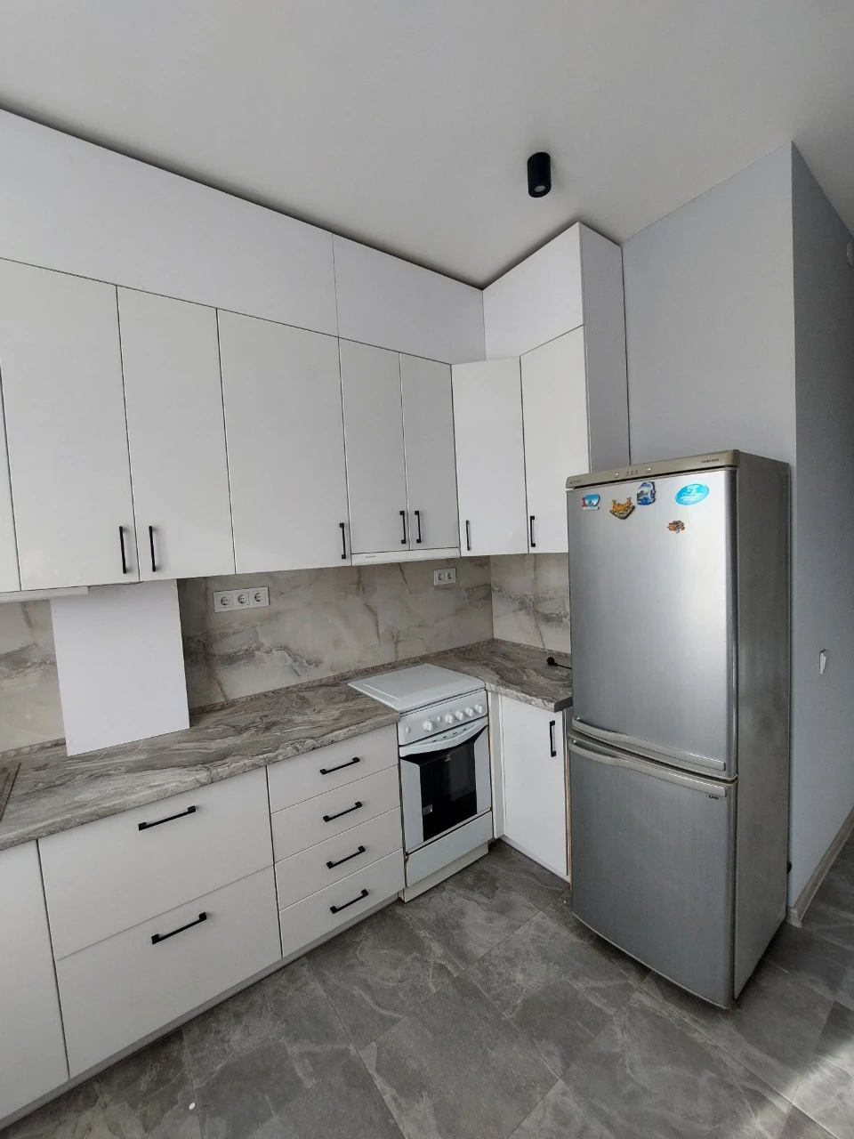 Продам 4к квартиру на Студентському бульварі