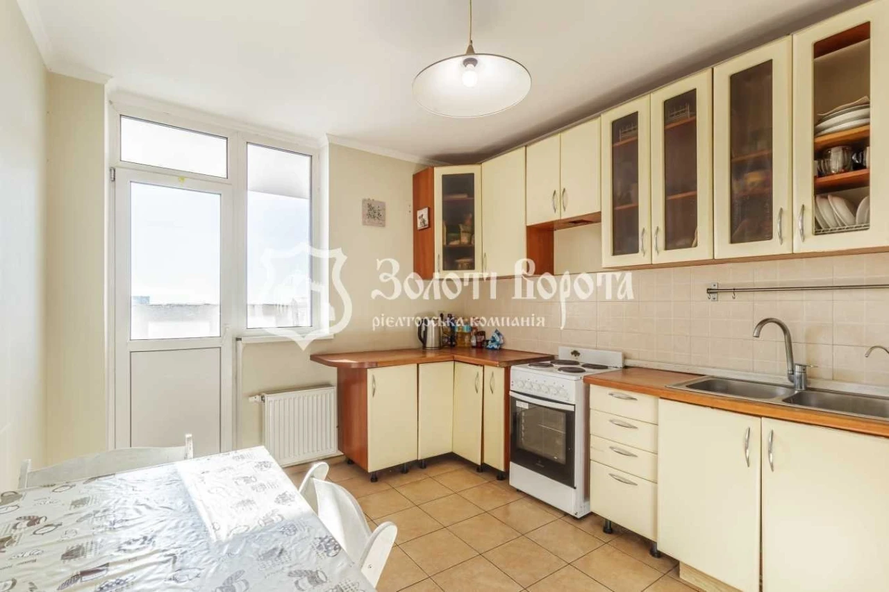 Sale of a 3-room apartment of 79.9 m², Solomiya Krushelnitskaya