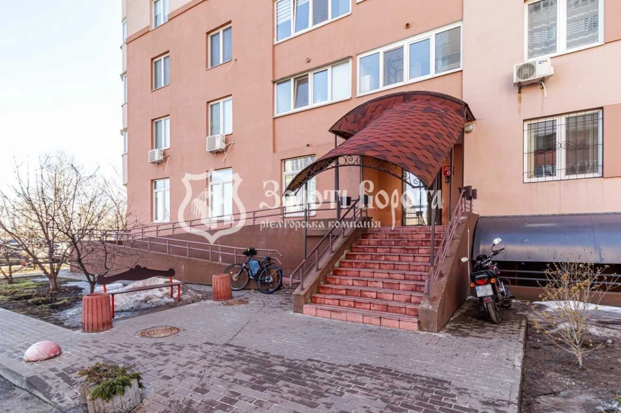 Sale of a 3-room apartment of 79.9 m², Solomiya Krushelnitskaya