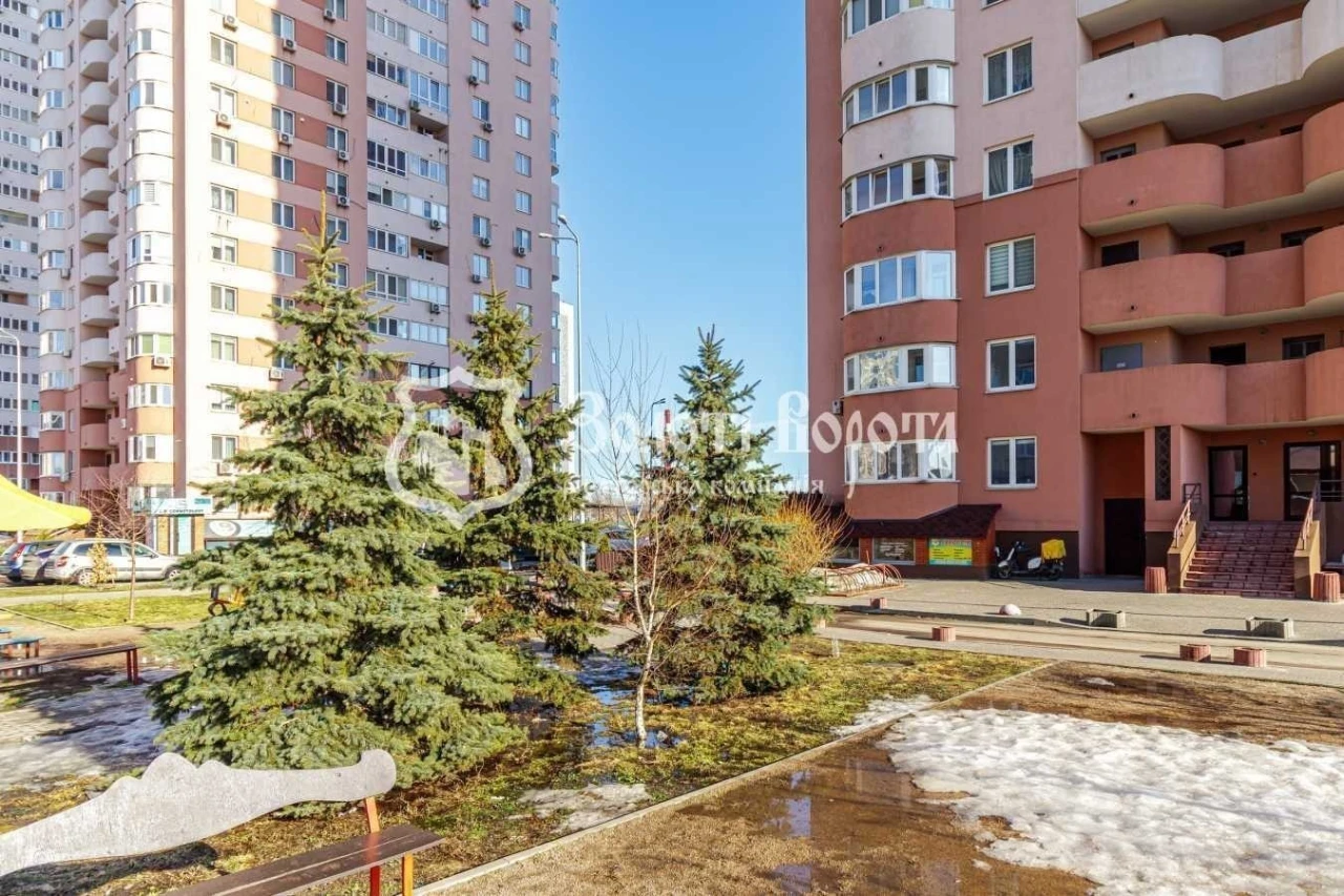 Sale of a 3-room apartment of 79.9 m², Solomiya Krushelnitskaya