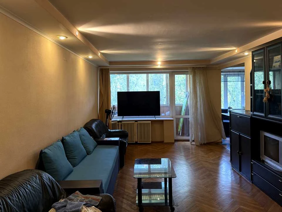 Apartment. Kyiv, Sergyi Naboki St.