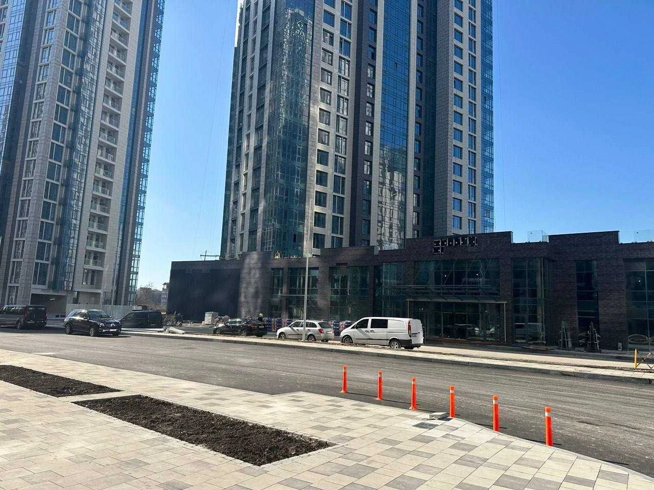Продажа парковочного места 35 м2 ЖК Новопечерские Липки, Верхогляд