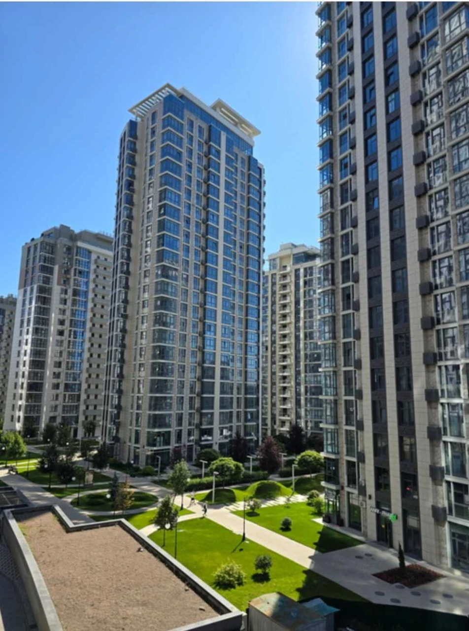 Продажа парковочного места 35 м2 ЖК Новопечерские Липки, Верхогляд