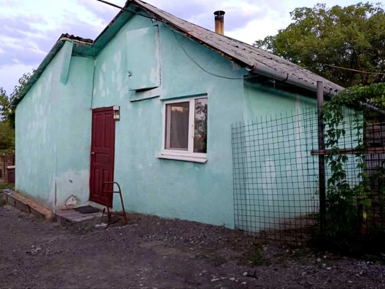 House. Dnipro, Bohdana Hmelnyckogo Avenue