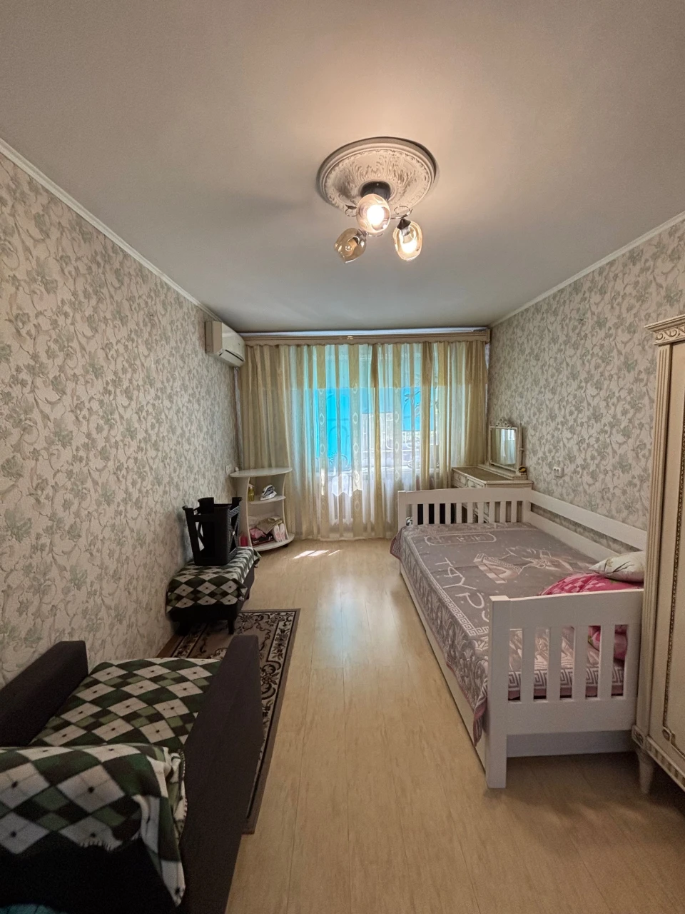 3-комнатная квартира в доме Филатова, Стиконский район