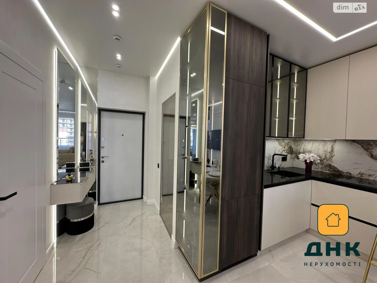 Sale of One-Room Apartment in Arcadia