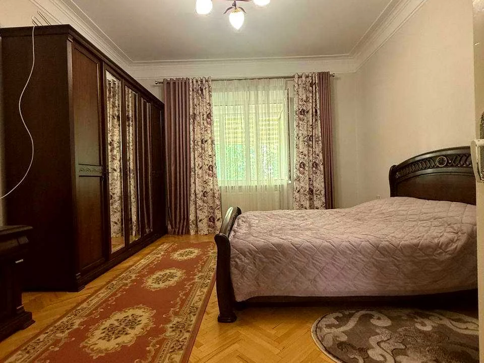 Квартира. Івано-Франківськ, Євгена Коновальця вул.