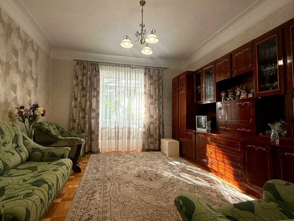 Квартира. Івано-Франківськ, Євгена Коновальця вул.