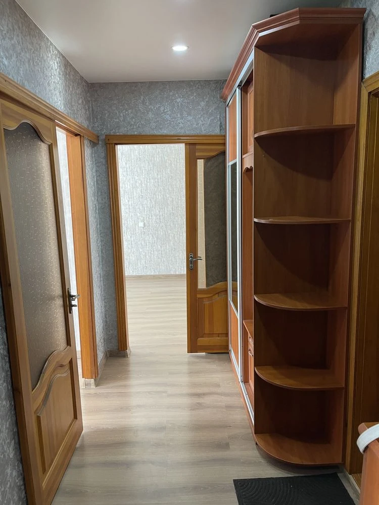 Продпється 2 кімнатна квартира на Північному