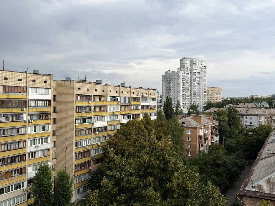 Квартира. Київ, Дегтярівська вул.