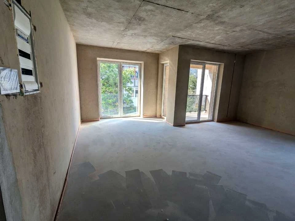 Apartment. Rive, Solomii Krushelnytskoyi St.