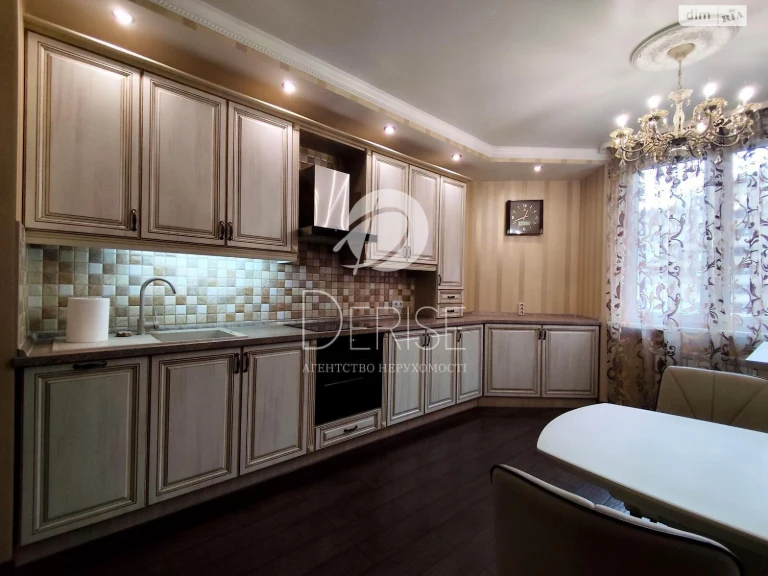 Продаж Квартира Дарницький