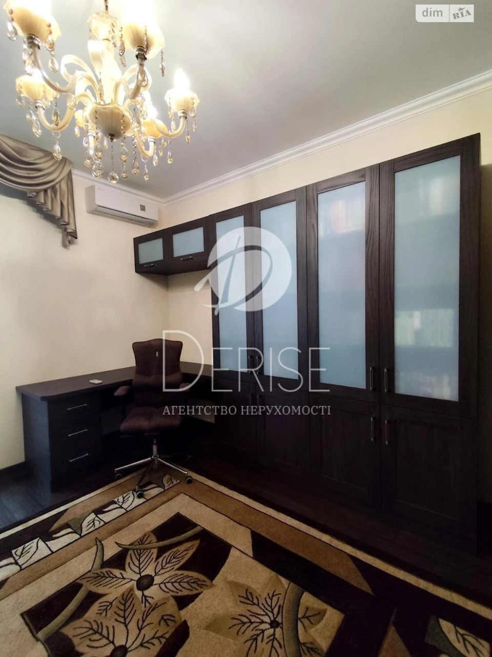 Продаж Квартира Дарницький