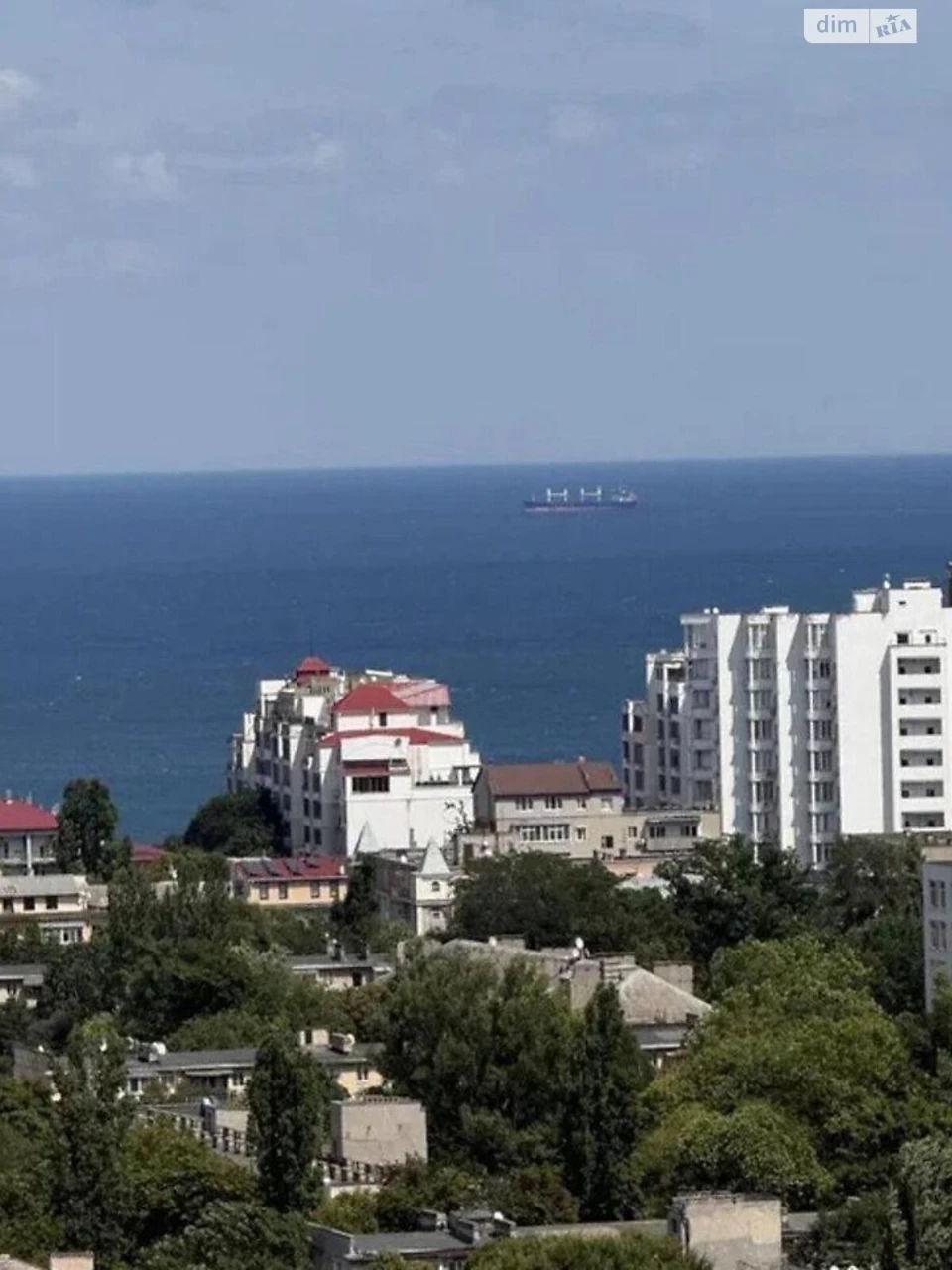 Sale of Apartment in the Four Seasons Residential Complex