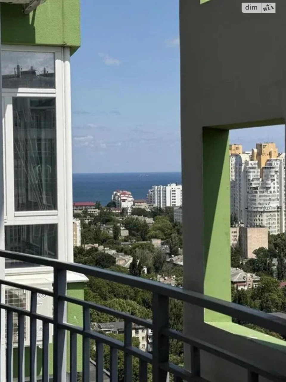 Sale of Apartment in the Four Seasons Residential Complex