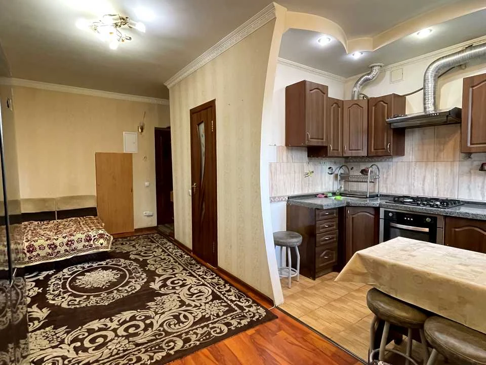 Apartment. Sergyi Beregovo St.