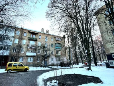 Apartment. Sergyi Beregovo St.