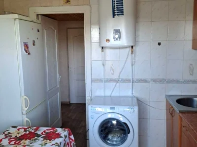 Apartment. Pechenyzka St., Kyiv