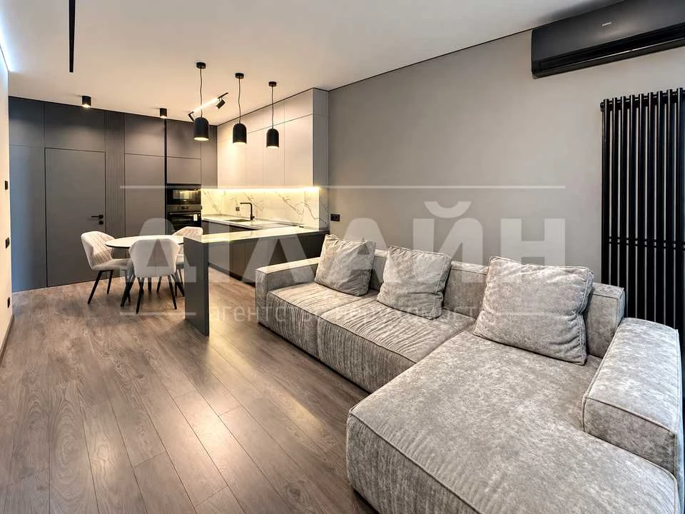 Apartment. Дніpro, Volodymyr Verнадського St.