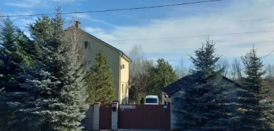 В одном доме три квартиры! 360 м² + 20 соток + 3 гаража Крас