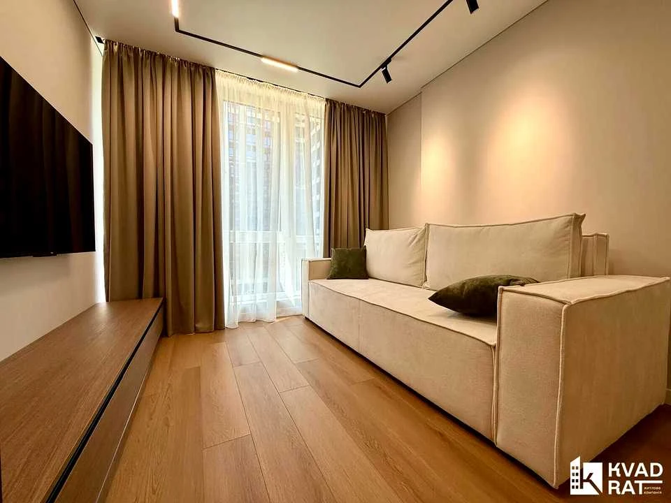 Apartment. Ivano-Frankivsk, Kimikiv St.