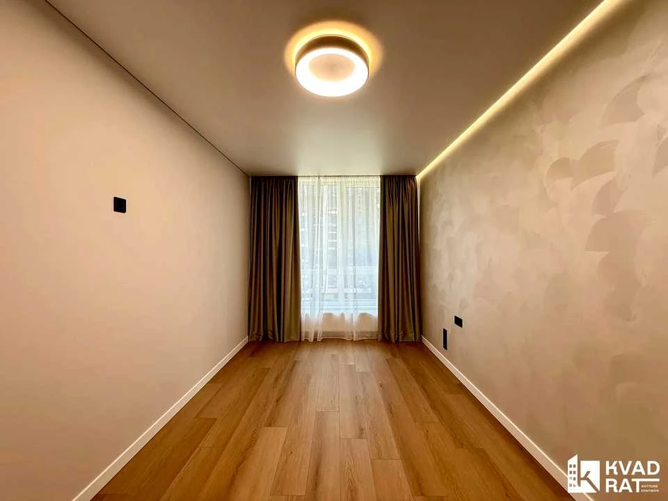 Apartment. Ivano-Frankivsk, Kimikiv St.