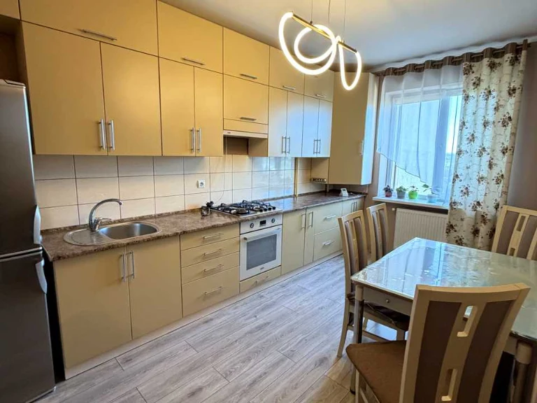 Apartment. Iвано-Франківськ, вулиця Йосифа Сліпого.