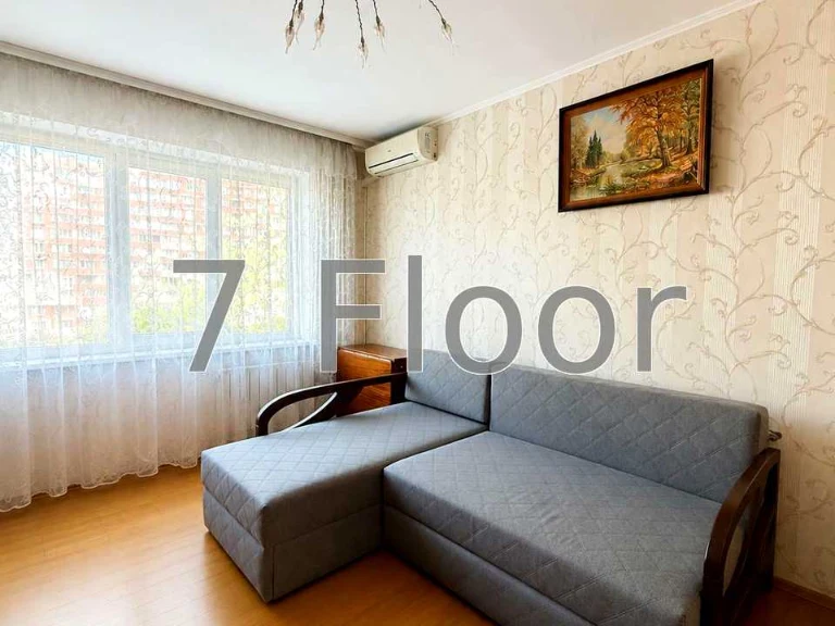 Apartment. Kyiv, Mykola Zakrevskoho St.