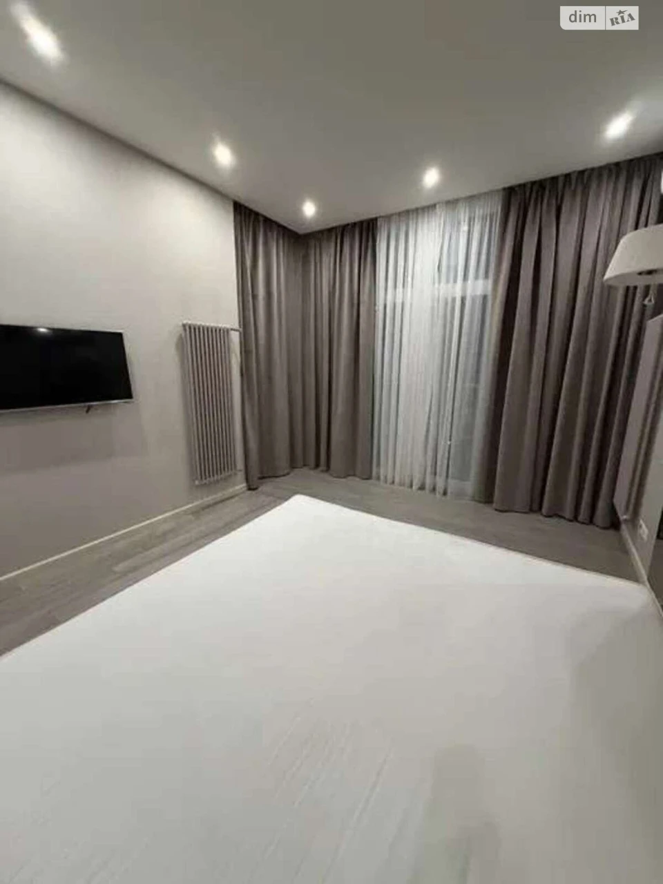 Sale of Apartment at Sapernoye Pole