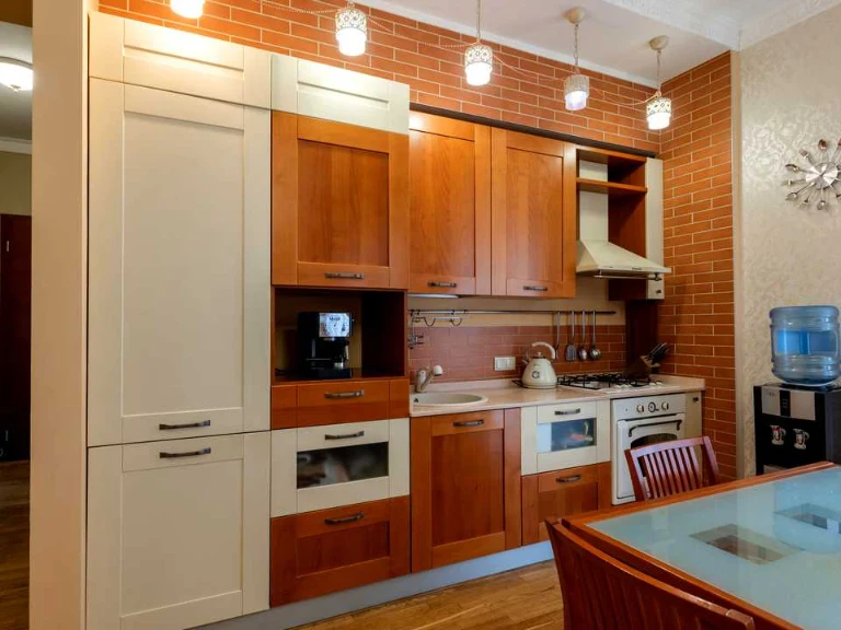 Apartment. Kyiv, Tarasivska Street.