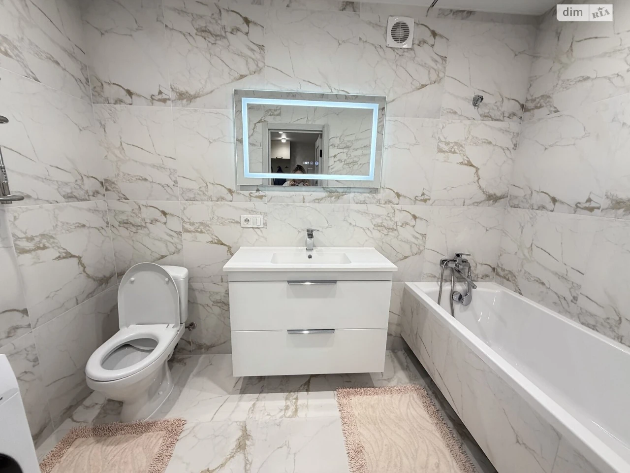 Long-Term Rental Apartment, Zamostyan district