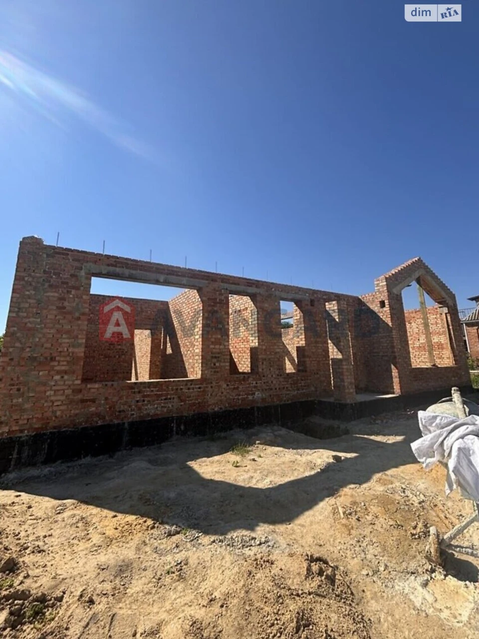 Продаж Дім