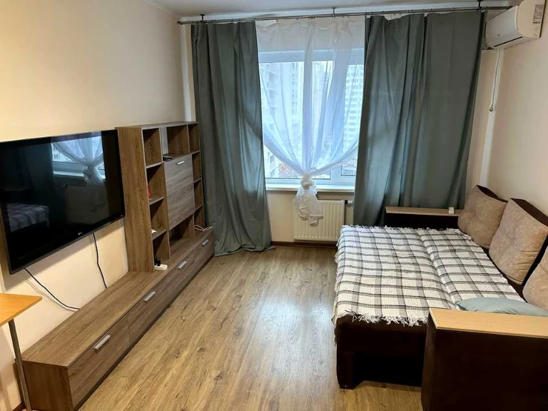 Apartment. Boris Hmyry St., Kyiv