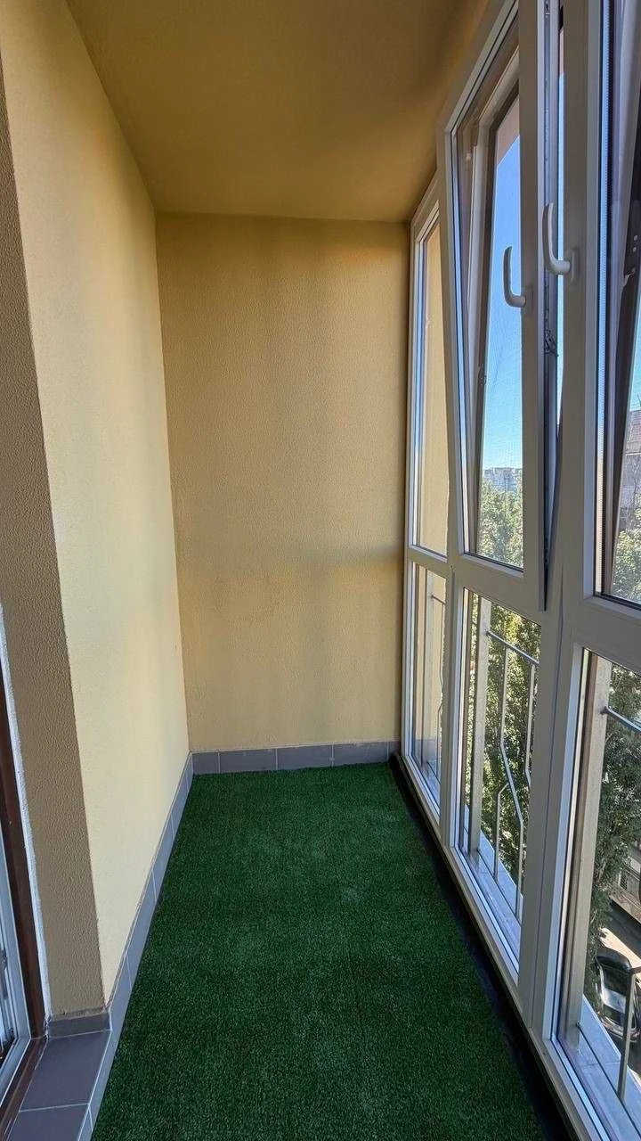 For sale a beautiful apartment in a new house on Tarasova, Yaroslav M