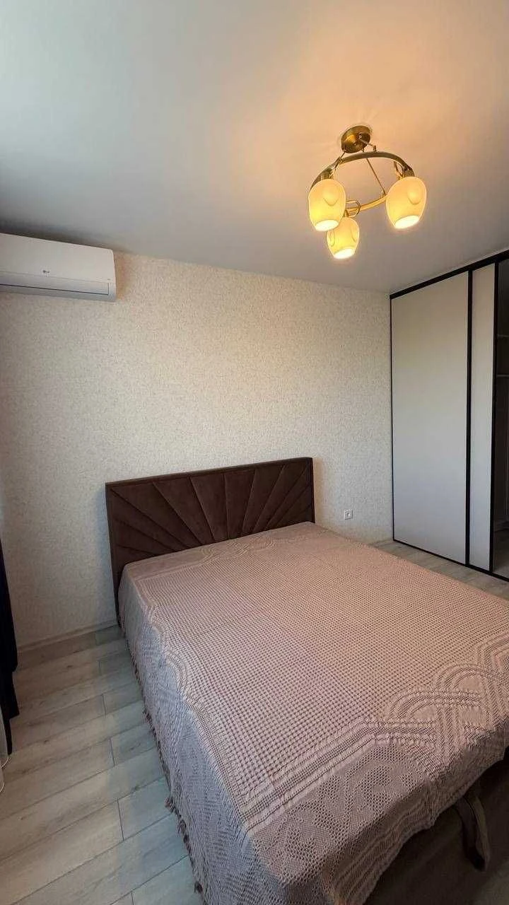 For sale a beautiful apartment in a new house on Tarasova, Yaroslav M