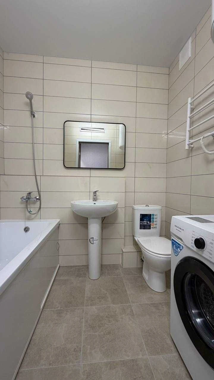 For sale a beautiful apartment in a new house on Tarasova, Yaroslav M