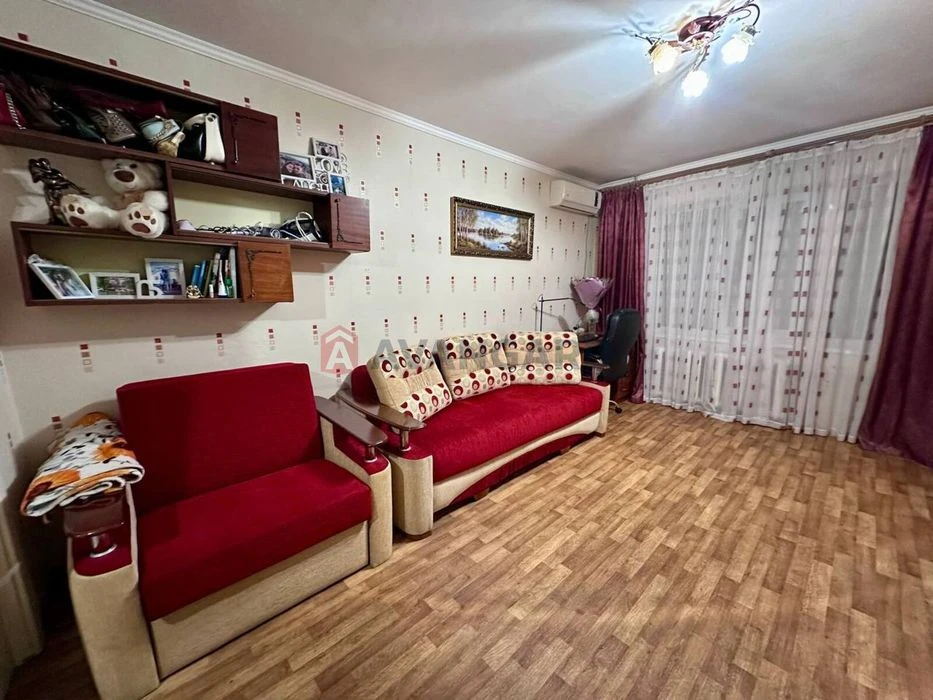 Продам 2 комнатную квартиру, чешка, правый берег