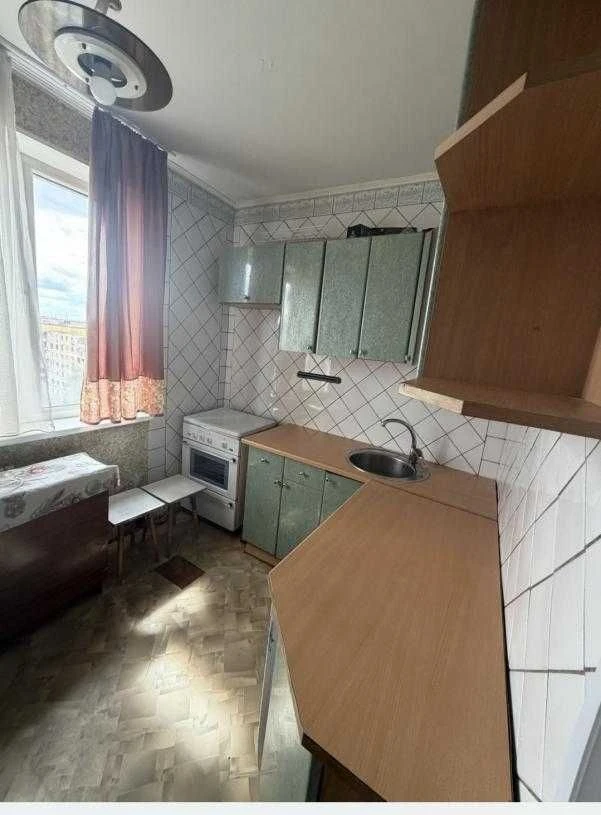 For Sale: 2-room apartment on Shatilovka, on European Street, near the Scientific Metro