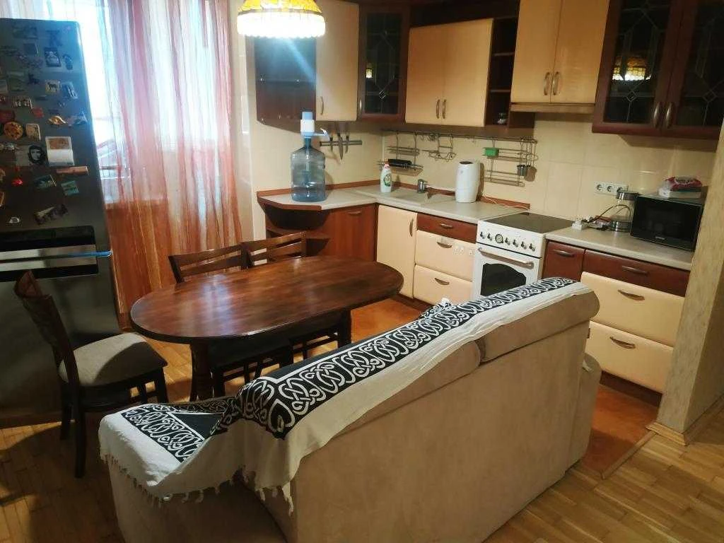 Сдается 2-комнатная квартира 70 м², улица Анны Ахматовой, 47