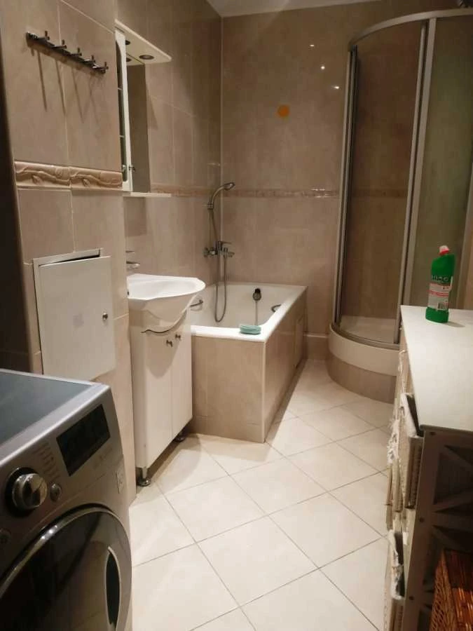 Сдается 2-комнатная квартира 70 м², улица Анны Ахматовой, 47