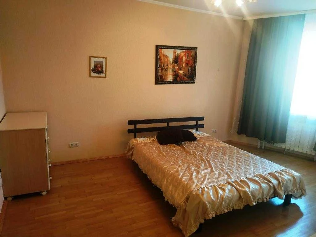 Сдается 2-комнатная квартира 70 м², улица Анны Ахматовой, 47