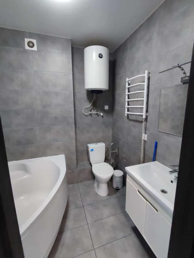Rent 1-room apartment 45 sq m, Rodyny Kryste, 20