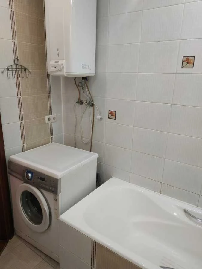 Аренда 1-комнатной квартиры 43.6 м², Николая Лаврухина ул.,