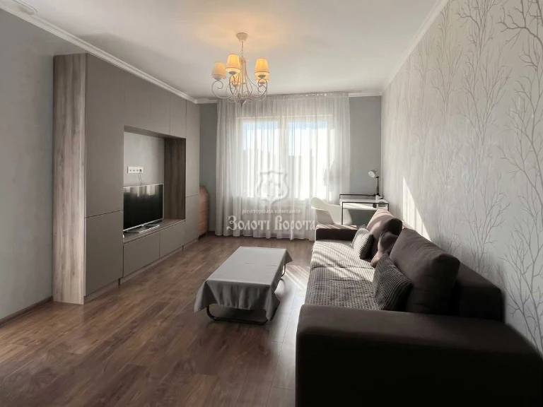 Продажа 2-комнатной квартиры 72.9 м², Михаила Донца ул., Лом