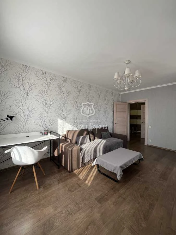 Продажа 2-комнатной квартиры 72.9 м², Михаила Донца ул., Лом
