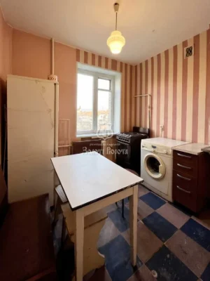 Sale of a 2-room apartment 43.2 sq m, Builders Street, 5
