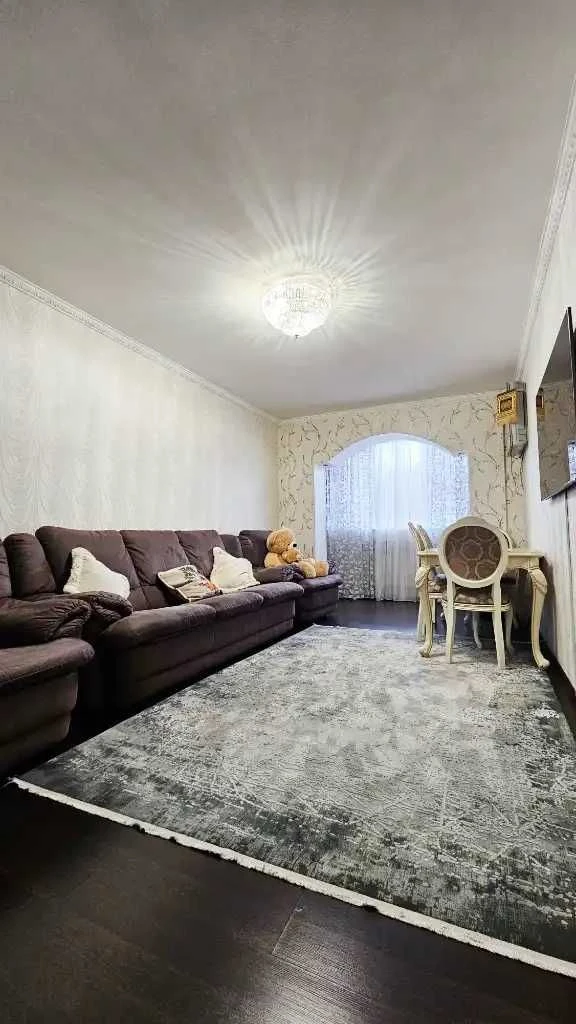 Продаж 3к квартир Перемога-5 Героев пр. 11 Соборний
