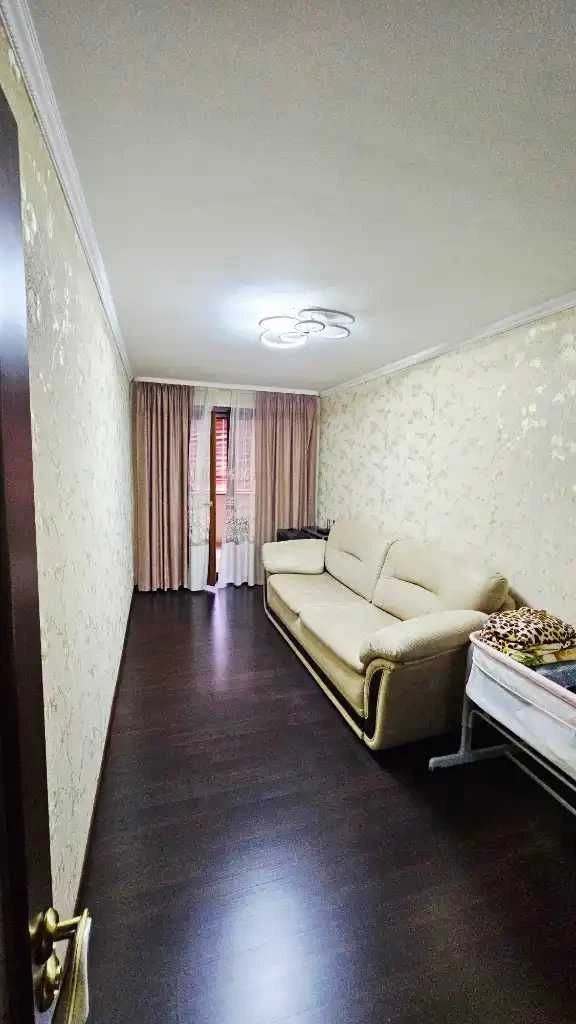 Продаж 3к квартир Перемога-5 Героев пр. 11 Соборний